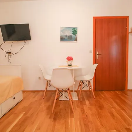 Sunshine Lägenhet *